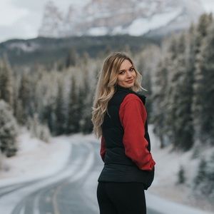 Meet your Posher, Alicia